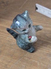 Goebel Katze mit Marienkäfer