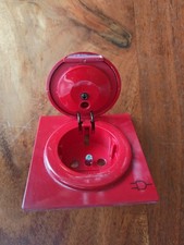 Gira S-Color Steckdosen Klappdeckel Rot  4Stück verfügbar