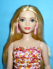 %***Hübsche Barbie Curvy***%