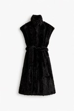 Neu: H&M Fakefell Weste mit