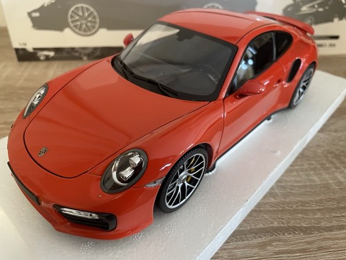 Minichamps 18 - (l-136), 1:18