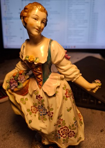 Antike porzellanfigur - antike,