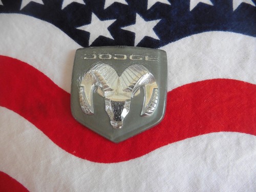 Emblem dodge ram widder - us,