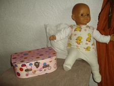 große DDR Puppe Baby mit Koffer + Kleidung