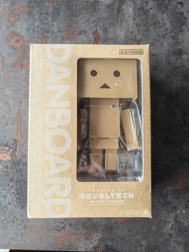 Revoltech modellnummer danbo - revoltech,