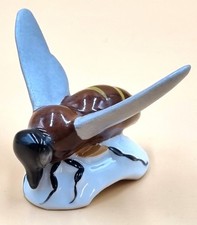 Figur Porzellan Hornisse