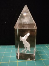 Glaskubus Pyramide Pferd Pegasus Pony Lasergravur 3D Glas Pyramide Glasfigur