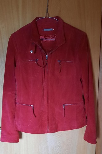 Rote wildlederjacke marke - rote,