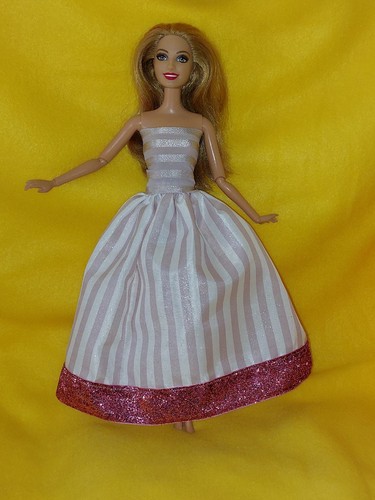 Barbie kleid gestreift - barbie,