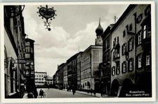 39604018 - 8200 Rosenheim Max-Josefs-Platz Werbeausleger in Herzform Rosenheim