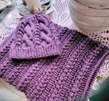 Mütze/ Schal  Handarbeit