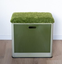 Vintage 70er Space Age Wäschebox / Wäschehocker Olivgrün mit Plüschbezug (Emsa?)