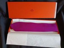 Herrenkrawatte, Lilafarben