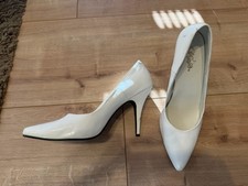 High Heels  Gr. 45 Pumps Table
