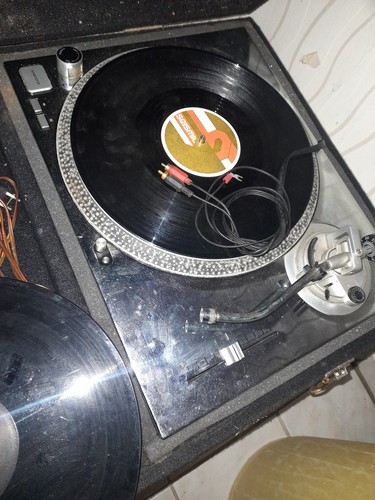 Turntable sony - dj, 1,-sony