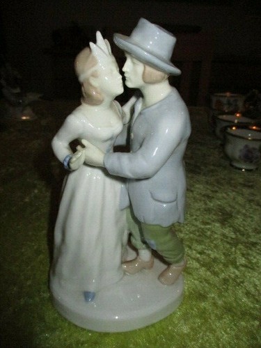 Schöne porzellanfigur - schöne,