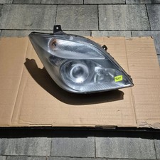 Frontscheinwerfer