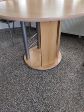 Ausziehbarer Esstisch rund