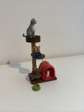 Schleich Farm World 42501 Spielspaß für niedliche Katzen, sehr gut erhalten !