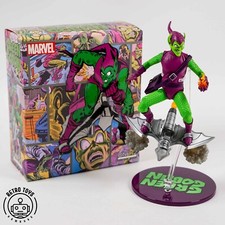 Green goblin mezco one - green,