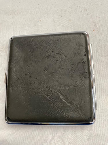Altes leder zigaretten - ,