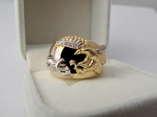 Adler greift schlange ring - greift, mit