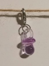 Charm Anhänger Schnuller in lila