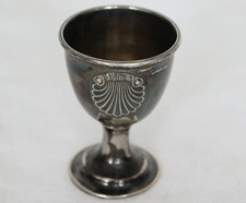 SCHÖNER ALTER EIERBECHER AUS