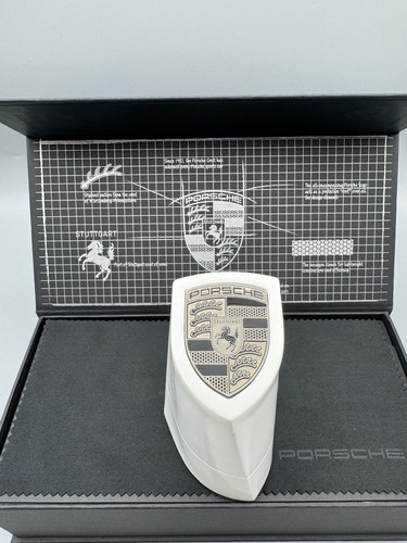Porsche 2025 pylon - porsche,