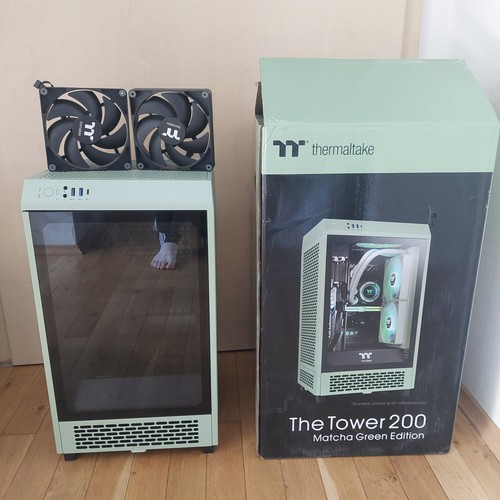 Thermaltake the tower 200 - the,