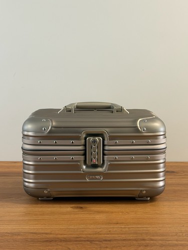Rimowa topas titanium beauty - topas,