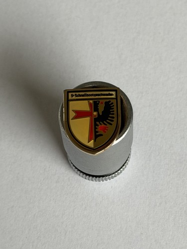Pin marine 5 - marine,