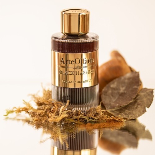 Black hashish arteolfatto - hashish,