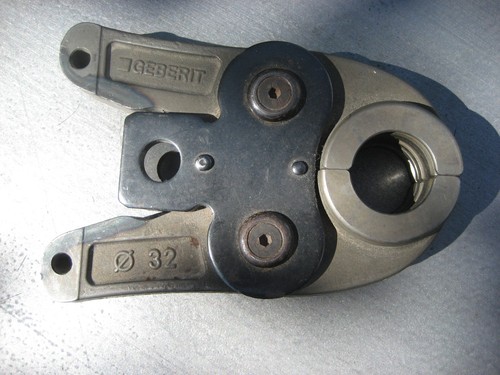 Geberit pressbacke - geberit,