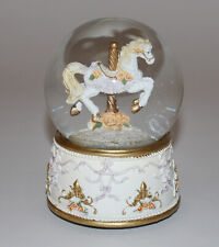 Nostalgische Schneekugel mit Spieluhr mit Karussellpferd