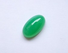 Chrysopras oval Cabochon 5,24 Carat 15x9mm