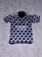 Real Madrid Auswärtstrikot 2023/24 – Spielername Bellingham #5 – Größe S