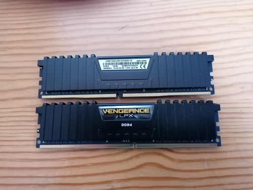 Corsair vengeance lpx - corsair,