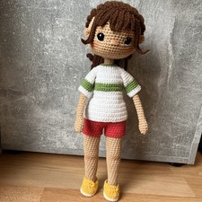 Amigurumi Puppe Chihiro Aus