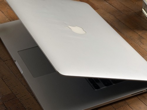 Macbook pro retina mid - 15”,