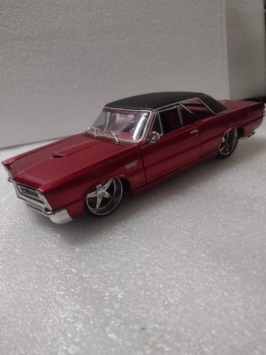 Maisto pro rodz pontiac - maisto,