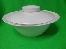 Schüssel mit Deckel  26 cm