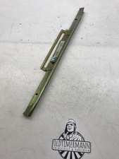 Schiene Seitenscheibe unten links vorne Mercedes W114 W115 1157200745 NOS NEU