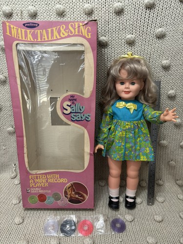 Palitoy 60er sally - says, "i