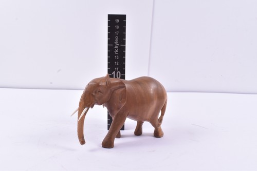 Elefantenfigur aus holz - elefantenfigur,