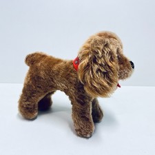 Alter Hund mit Halsband - 21