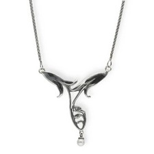 Art Nouveau Necklace Leaves