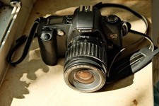 Canon EOS 500N analoge Spiegelreflexkamera mit Objektiv 35 - 80mm