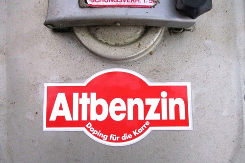 Aufkleber altbenzin vespa - aufkleber, "altbenzin"
