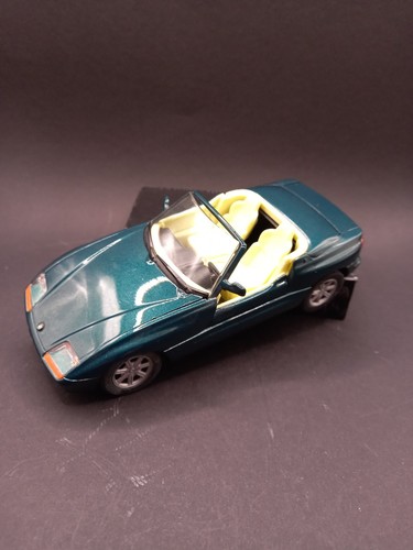 Schbak modell bmw z1 - 1:24,